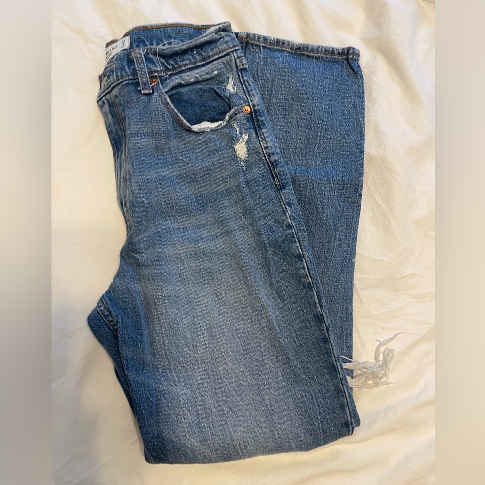 Abercrombie 90s Straight Ultra High Rise Curve Love